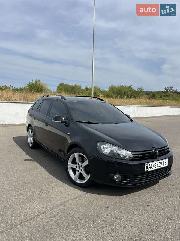 Универсал Volkswagen Golf 2013 в Мукачево