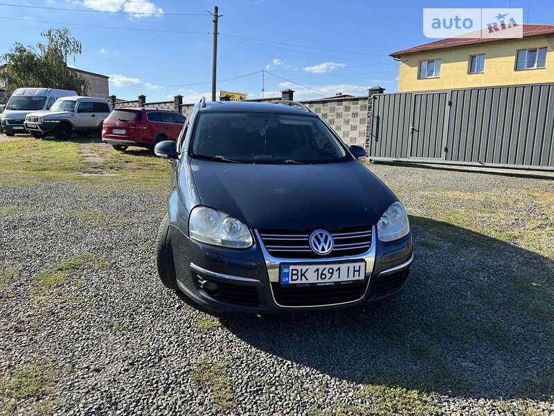 Універсал Volkswagen Golf 2008 в Рівному