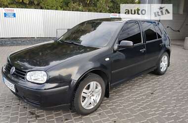 Хэтчбек Volkswagen Golf 1998 в Первомайске