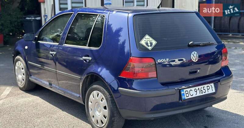 Хэтчбек Volkswagen Golf 2002 в Львове