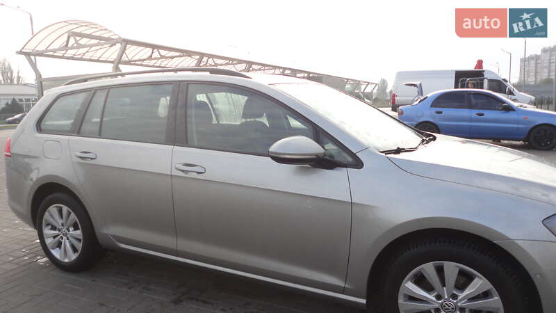 Универсал Volkswagen Golf 2015 в Днепре