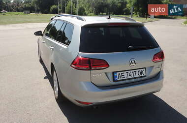 Универсал Volkswagen Golf 2015 в 