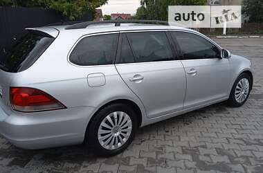 Универсал Volkswagen Golf 2010 в Луцке