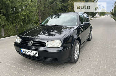 Хэтчбек Volkswagen Golf 2003 в Виннице