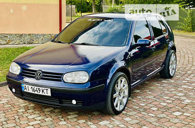 Хетчбек Volkswagen Golf 2001 в Городенці