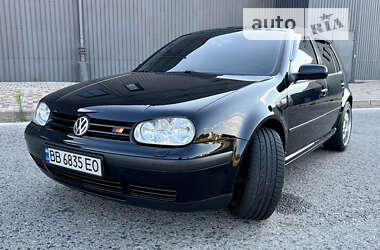 Хэтчбек Volkswagen Golf 2001 в Харькове