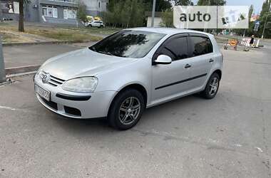 Хэтчбек Volkswagen Golf 2005 в Николаеве