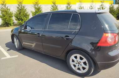 Хэтчбек Volkswagen Golf 2004 в Хмельнике