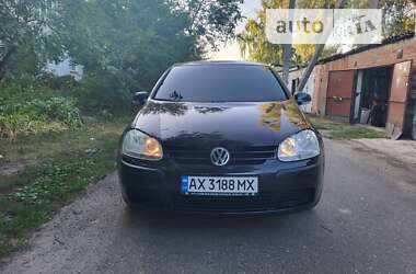 Хэтчбек Volkswagen Golf 2004 в Харькове