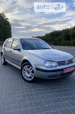 Хэтчбек Volkswagen Golf 2002 в Тернополе