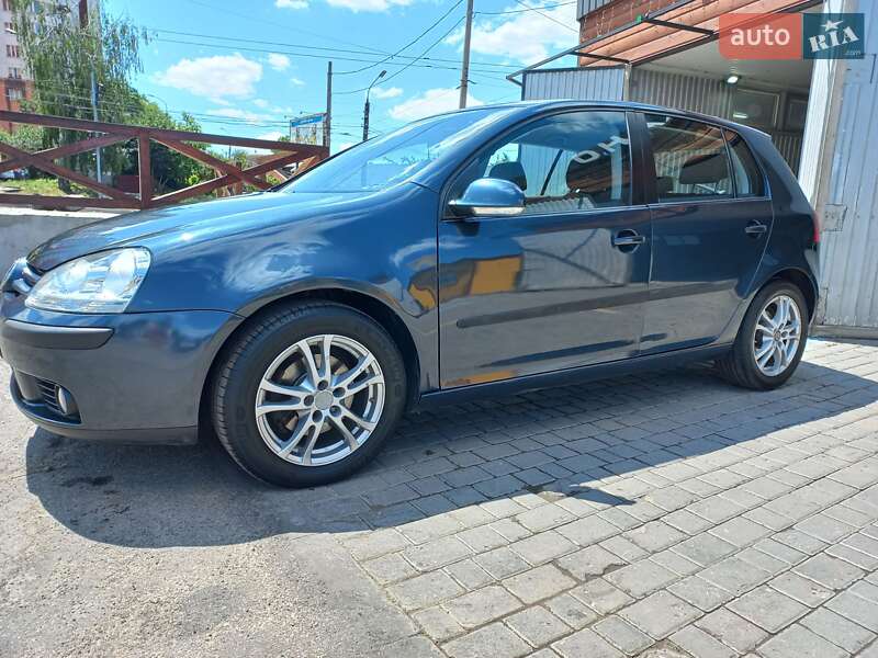 Хэтчбек Volkswagen Golf 2004 в Городке фото 13 Хэтчбек Volkswagen Golf 2004 в Городке