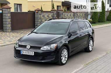 Универсал Volkswagen Golf 2015 в Киеве