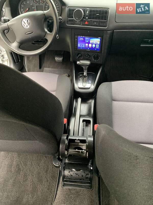 Универсал Volkswagen Golf 2001 в Любомле