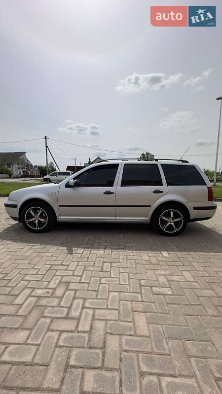 Универсал Volkswagen Golf 2001 в Любомле