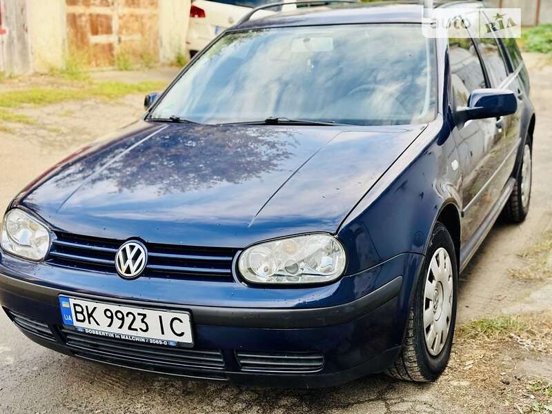 Volkswagen Golf 2001