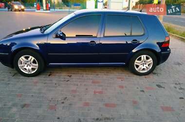 Хетчбек Volkswagen Golf 2001 в Хмельницькому