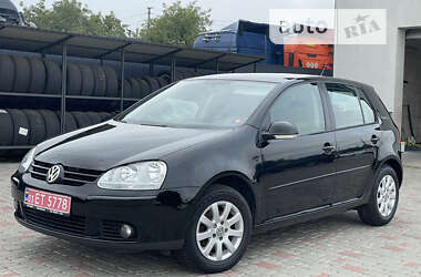 Хэтчбек Volkswagen Golf 2008 в Луцке