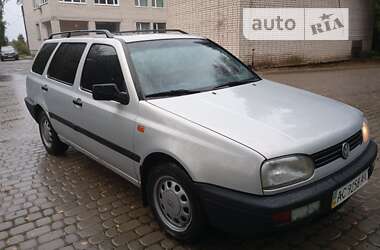 Універсал Volkswagen Golf 1995 в Ратному