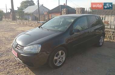 Хэтчбек Volkswagen Golf 2006 в Первомайске