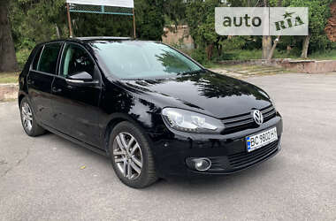 Хэтчбек Volkswagen Golf 2011 в Львове