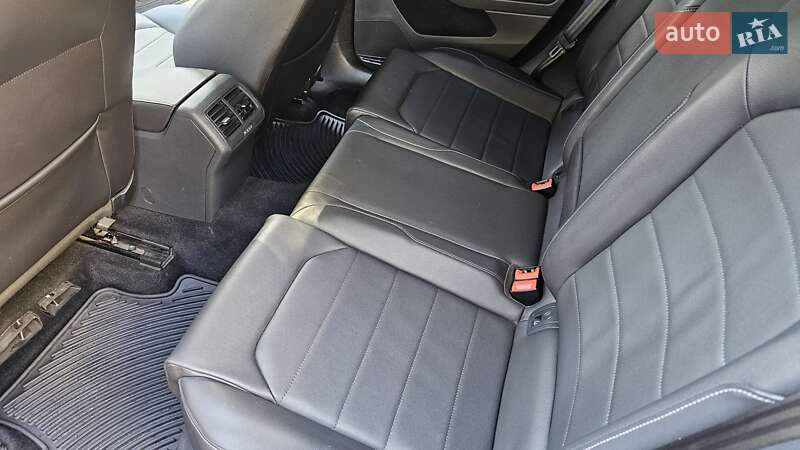 Хэтчбек Volkswagen Golf 2015 в Днепре