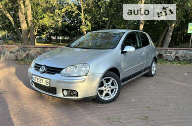 Хетчбек Volkswagen Golf 2006 в Києві