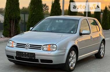 Хетчбек Volkswagen Golf 2003 в Вінниці