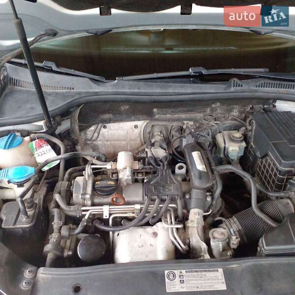 Універсал Volkswagen Golf 2011 в Львові