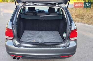 Универсал Volkswagen Golf 2011 в 
