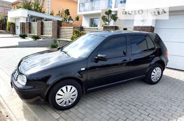 Хетчбек Volkswagen Golf 2002 в Тульчині