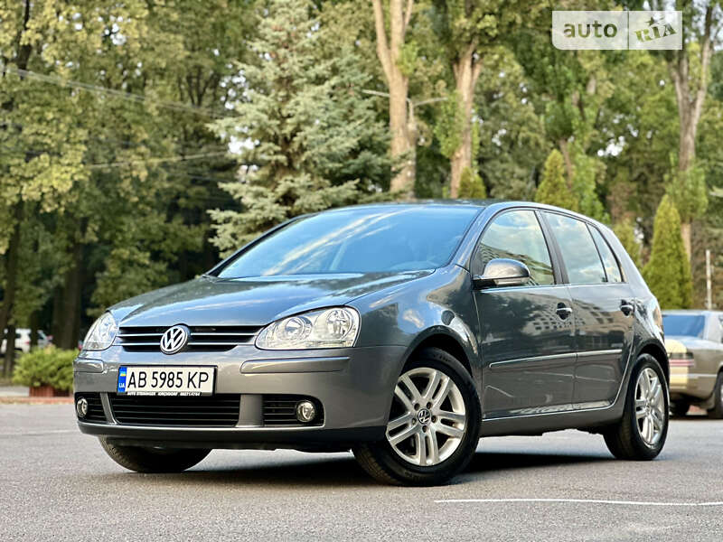 Хэтчбек Volkswagen Golf 2008 в Виннице