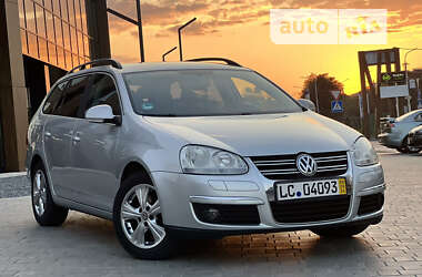 Універсал Volkswagen Golf 2008 в Луцьку