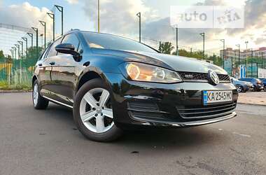 Универсал Volkswagen Golf 2015 в Киеве