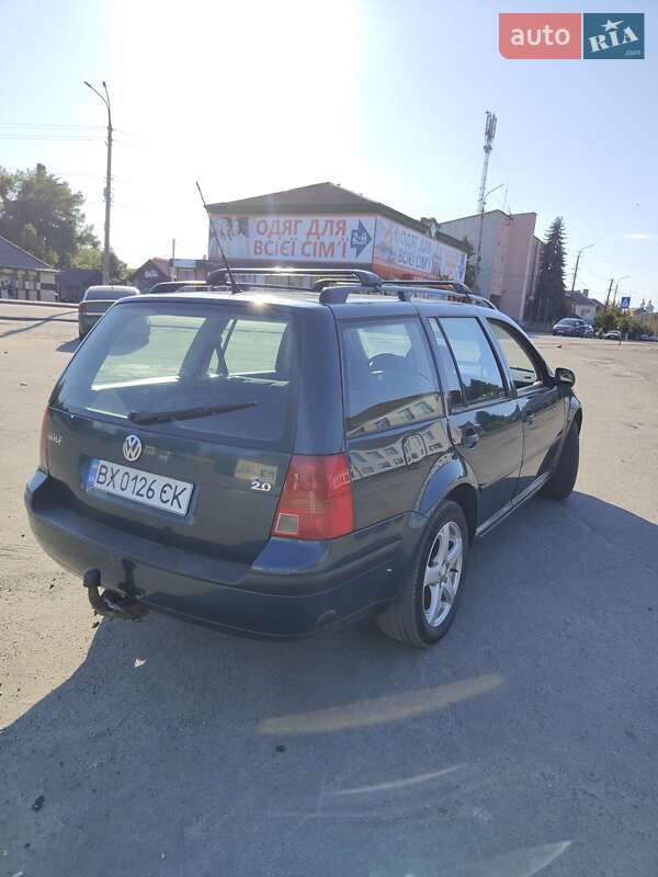 Универсал Volkswagen Golf 2003 в Изяславе