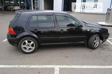 Хэтчбек Volkswagen Golf 2000 в Киеве