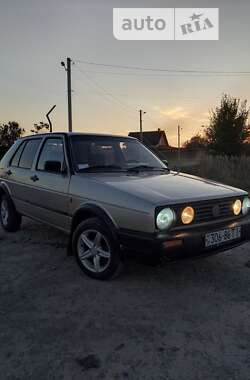 Хэтчбек Volkswagen Golf 1987 в Ровно