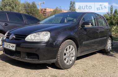 Хетчбек Volkswagen Golf 2004 в Львові