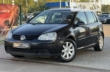 Хэтчбек Volkswagen Golf 2004 в Николаеве