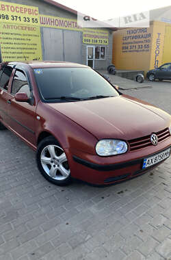 Хетчбек Volkswagen Golf 1998 в Старичах