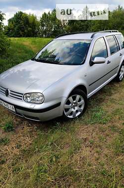 Универсал Volkswagen Golf 2001 в Жмеринке