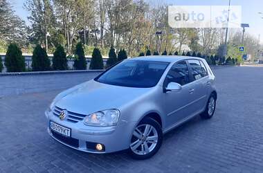 Хетчбек Volkswagen Golf 2006 в Вінниці