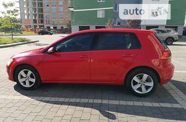 Хэтчбек Volkswagen Golf 2014 в Ивано-Франковске