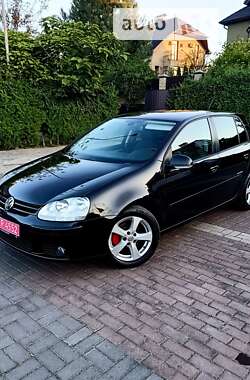 Хэтчбек Volkswagen Golf 2008 в Луцке