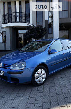 Хэтчбек Volkswagen Golf 2003 в Стрые