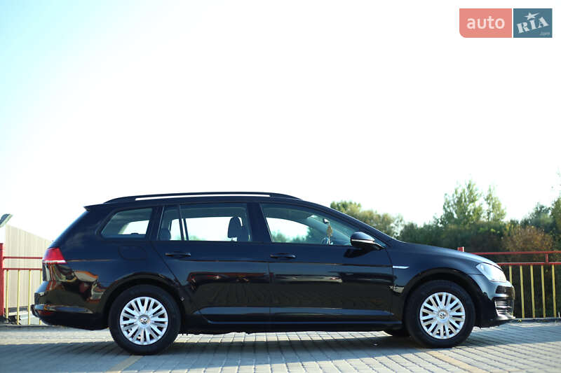 Универсал Volkswagen Golf 2014 в Львове