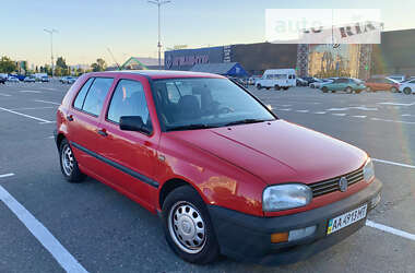 Хэтчбек Volkswagen Golf 1995 в Киеве