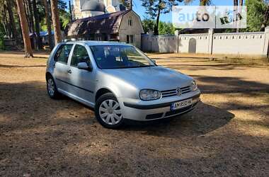 Хэтчбек Volkswagen Golf 2001 в Житомире