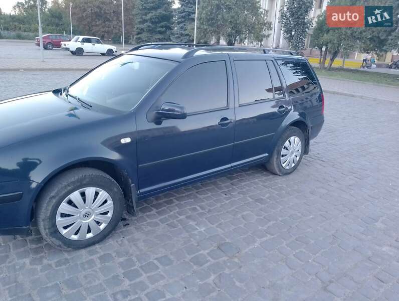 Универсал Volkswagen Golf 2000 в Каменец-Подольском
