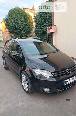 Хетчбек Volkswagen Golf 2009 в Деражні