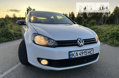 Хэтчбек Volkswagen Golf 2009 в Киеве